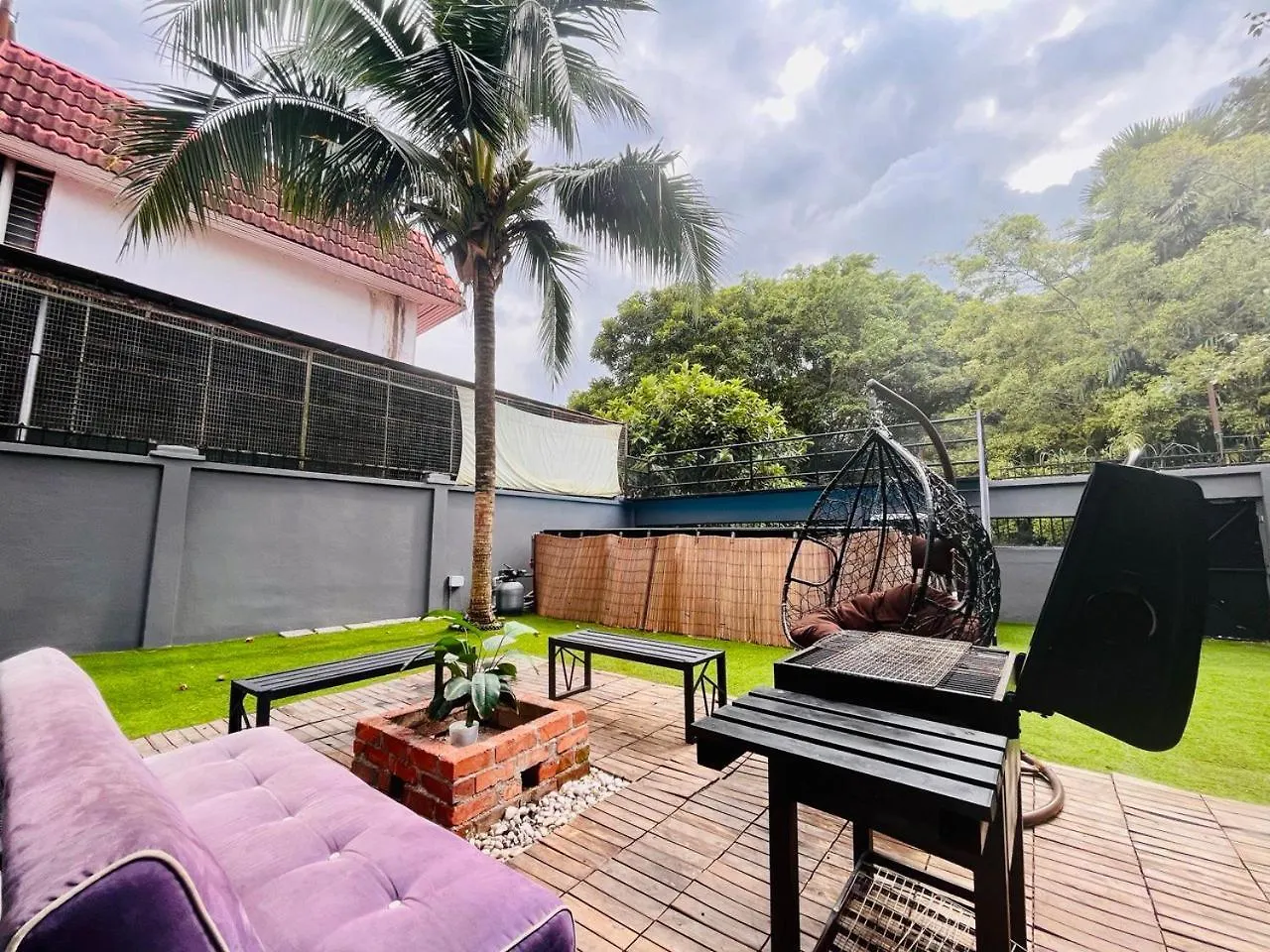 Botanical Retro-Cottage By Stayco - Riverview Pool , Bbq , Ps4 George Town Vila