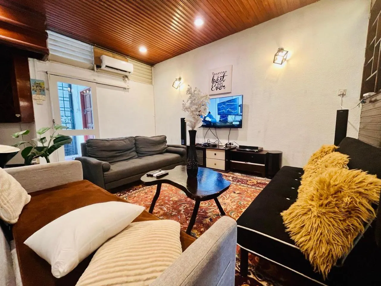 Botanical Retro-Cottage By Stayco - Riverview Pool , Bbq , Ps4 George Town Vila